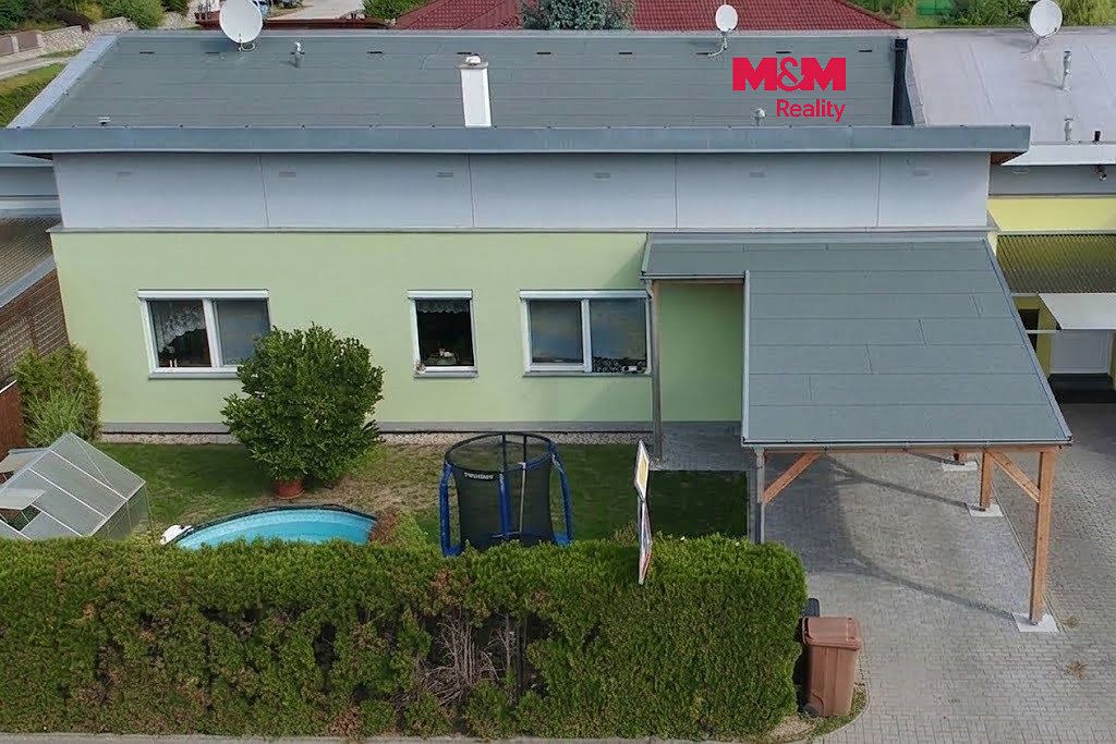 Prodej rodinného domu 140 m², pozemek 246 m²